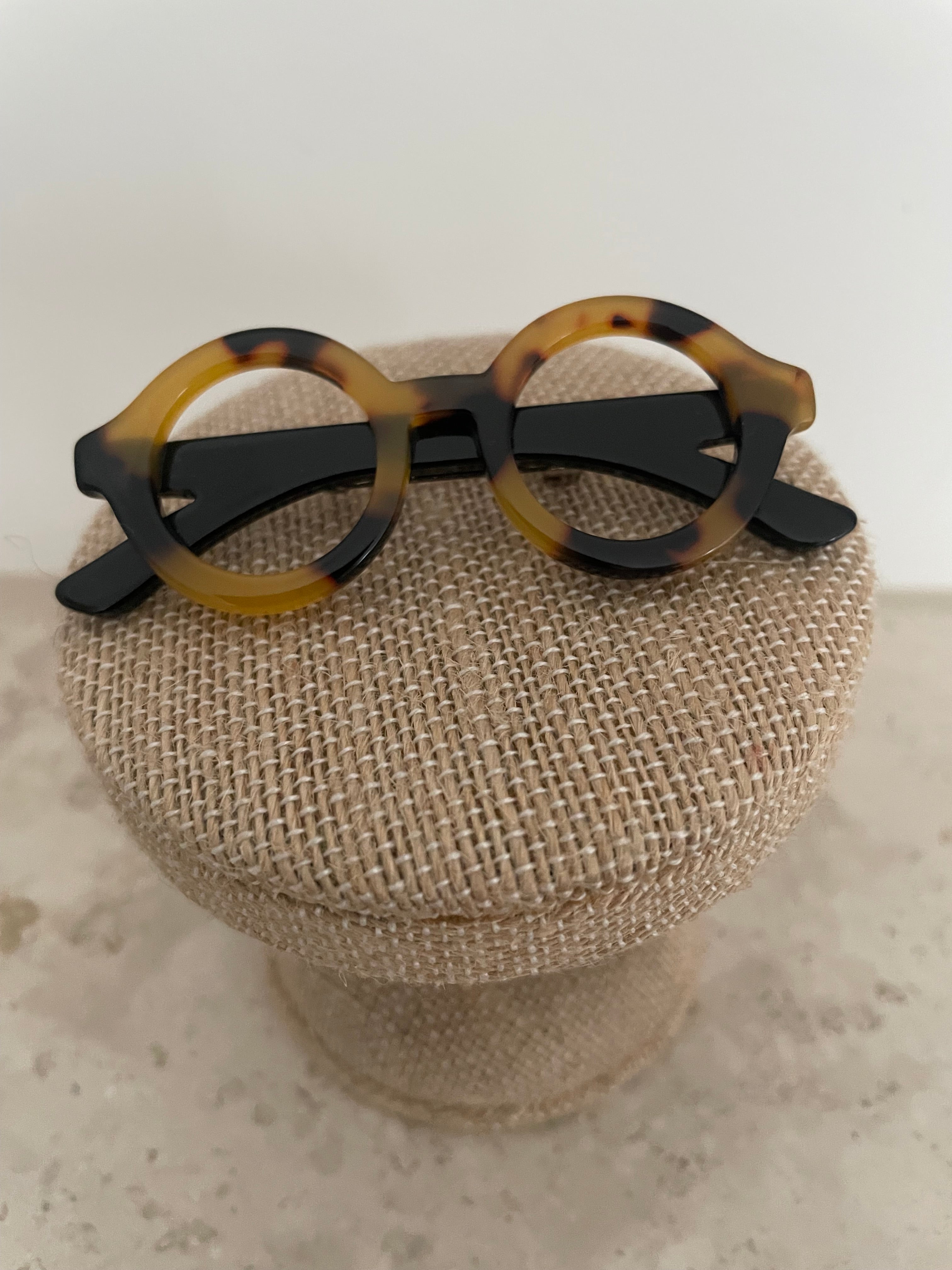 Broche “Gafas” Carey