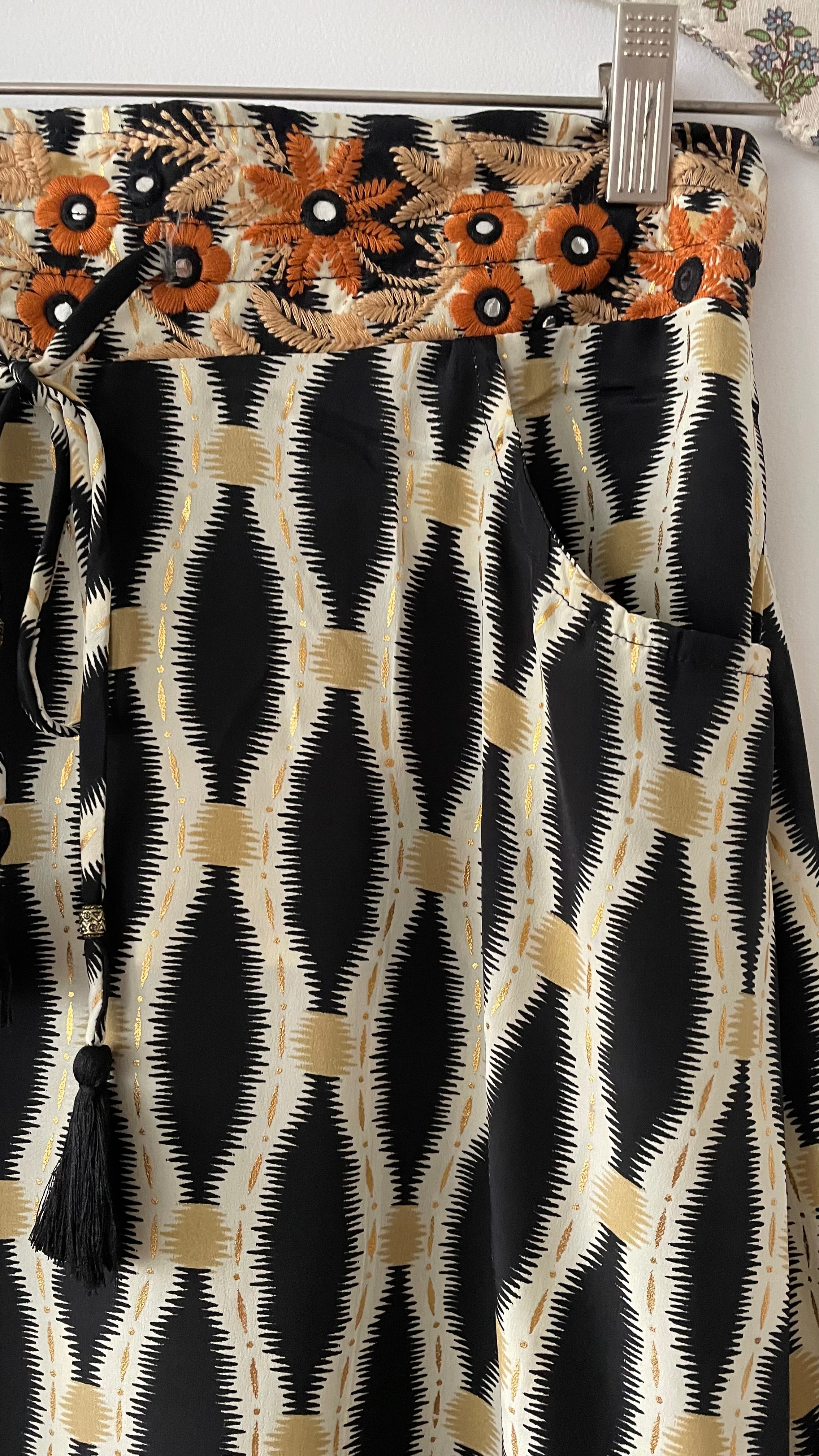 Falda “ Batik”